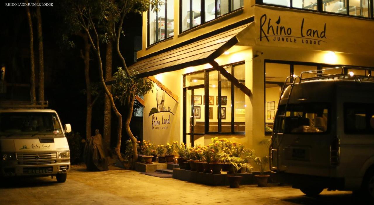 Rhino Land Jungle Lodge Sauraha Eksteriør bilde