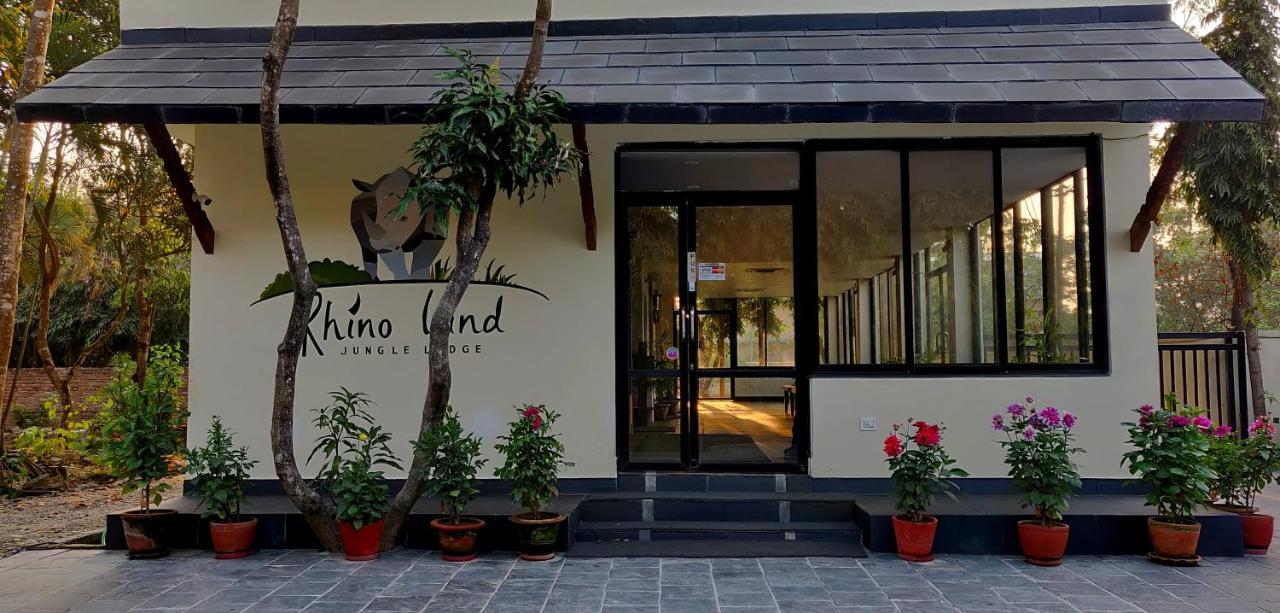 Rhino Land Jungle Lodge Sauraha Eksteriør bilde